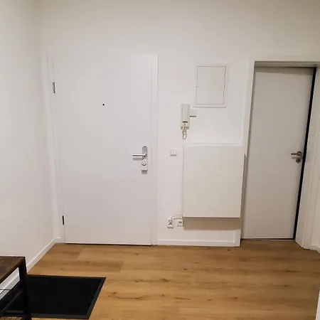 Sol - Keyless Access, Parking, Office Κέμνιτς