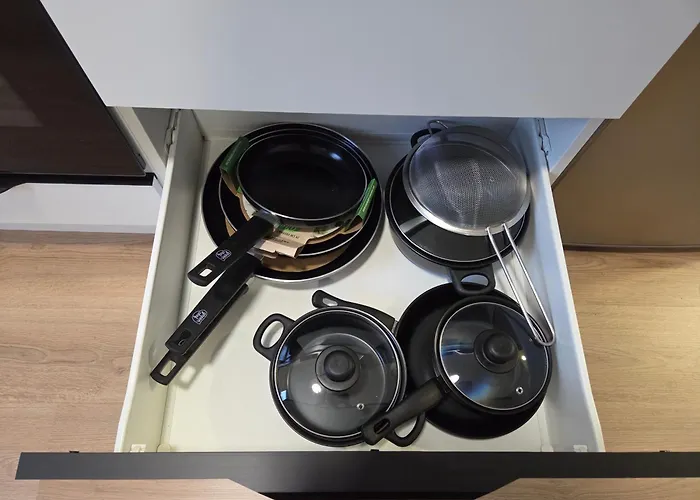 Sol - Keyless Access, Parking, Office Apartmán